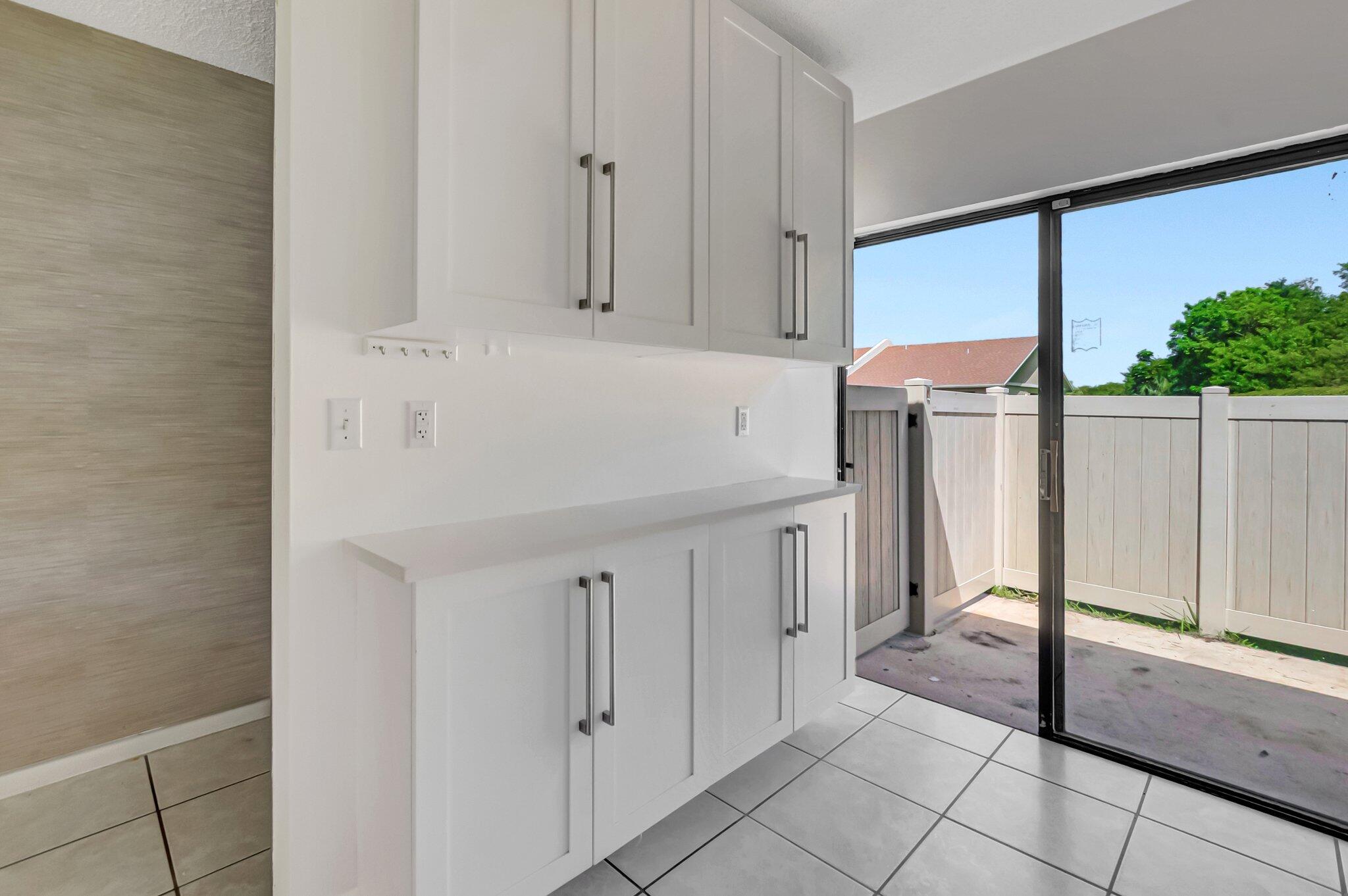 10323 Boca Bend West, Unit K1 Boca Raton, FL 33428 - Photo 7 of 29 7-web-or-mls-DSC_0586