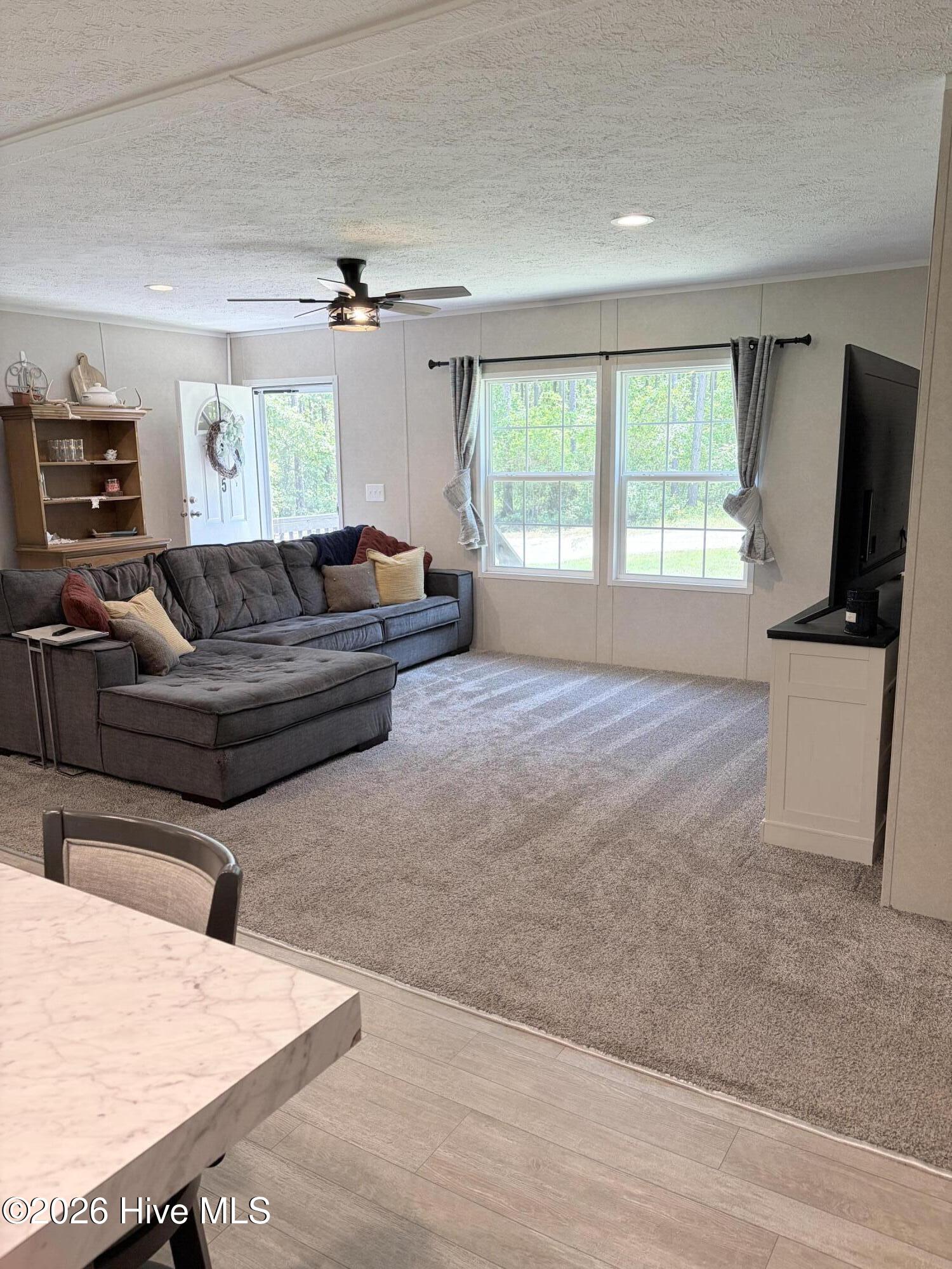 645 Bent Knee Road Keysville, GA 30816 - Photo 5 of 27 Living room