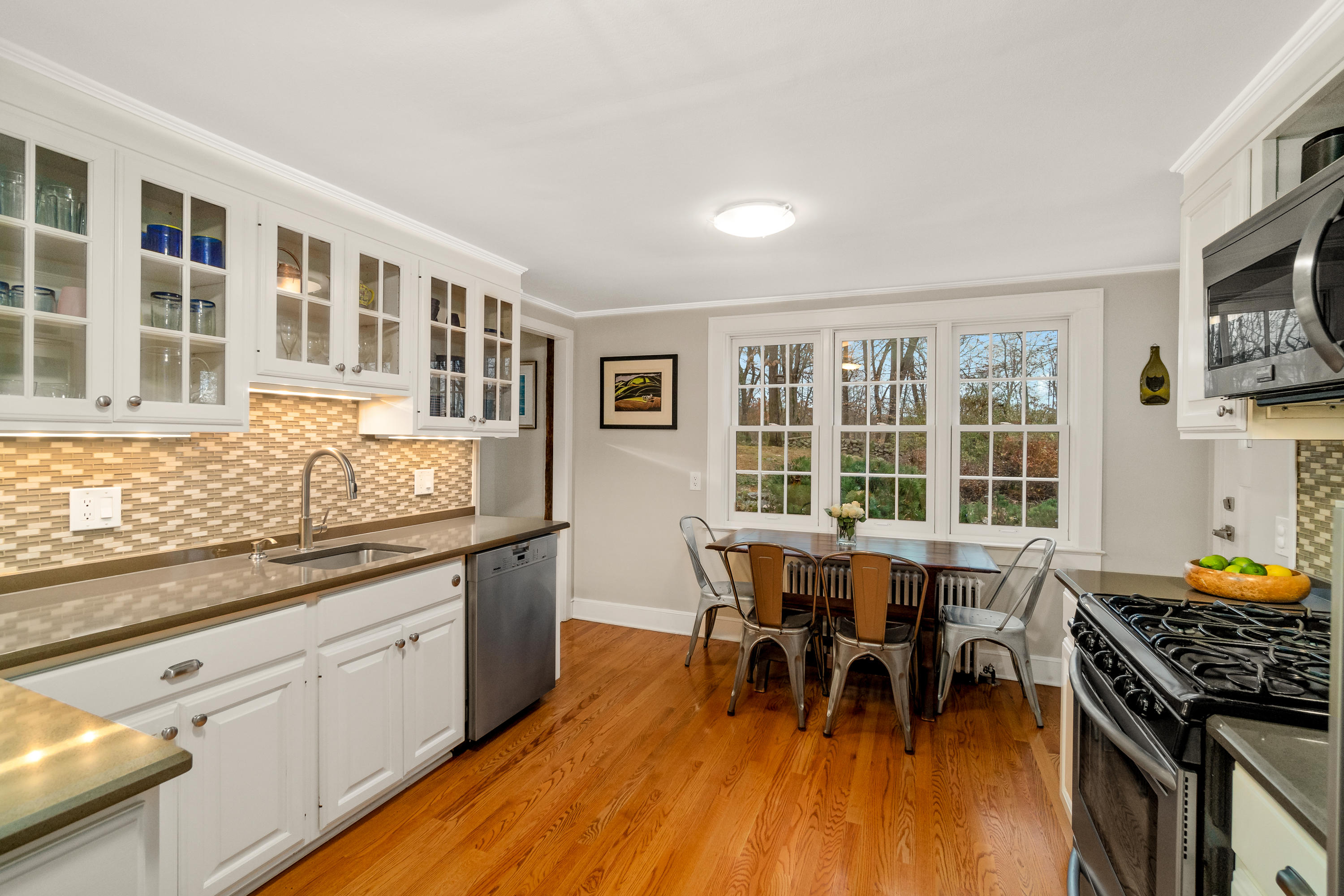 13 Hidden Hill Road Weston, CT 06883 - Photo 8 of 27 Kitchen