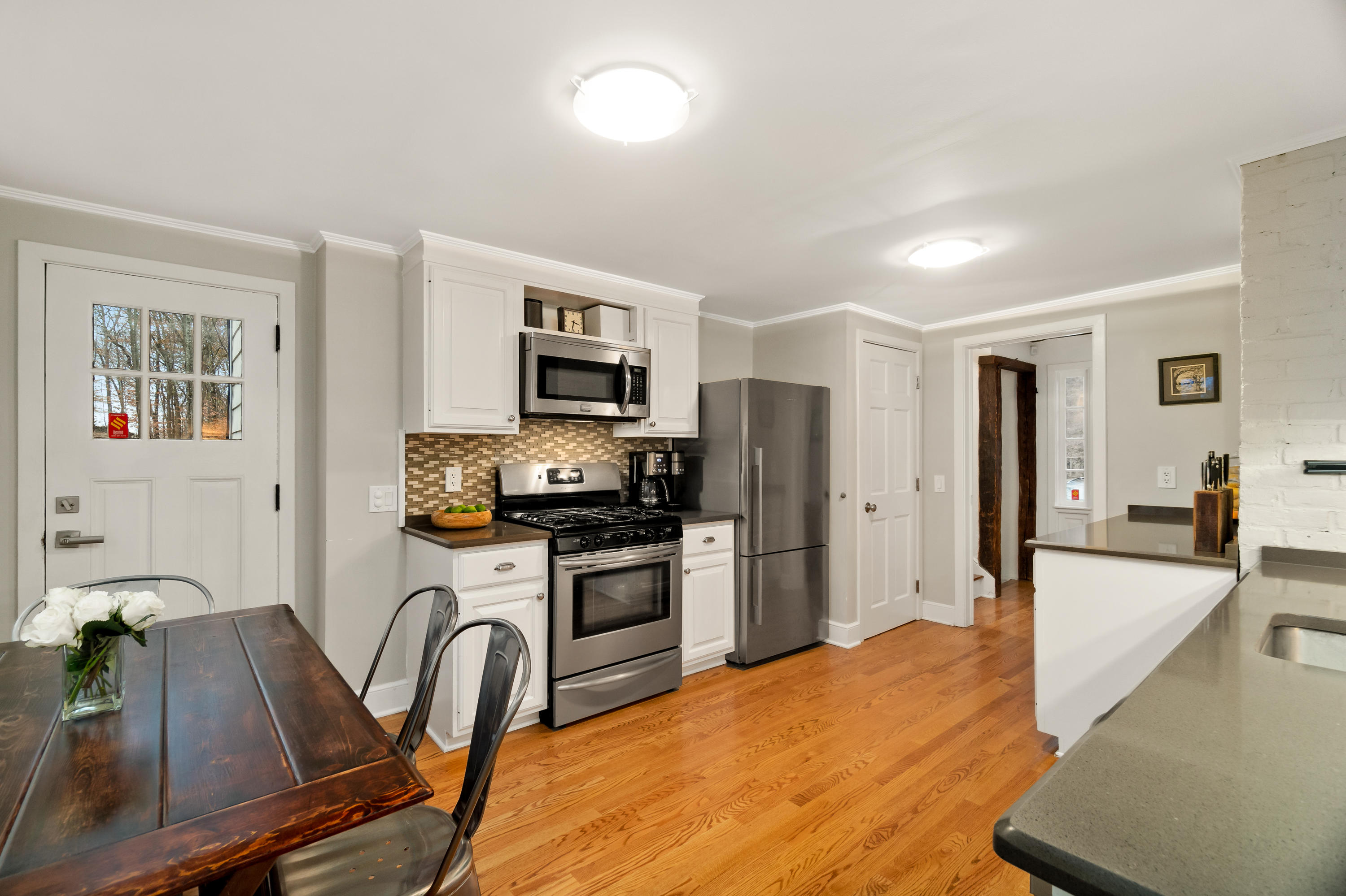 13 Hidden Hill Road Weston, CT 06883 - Photo 9 of 27 Kitchen
