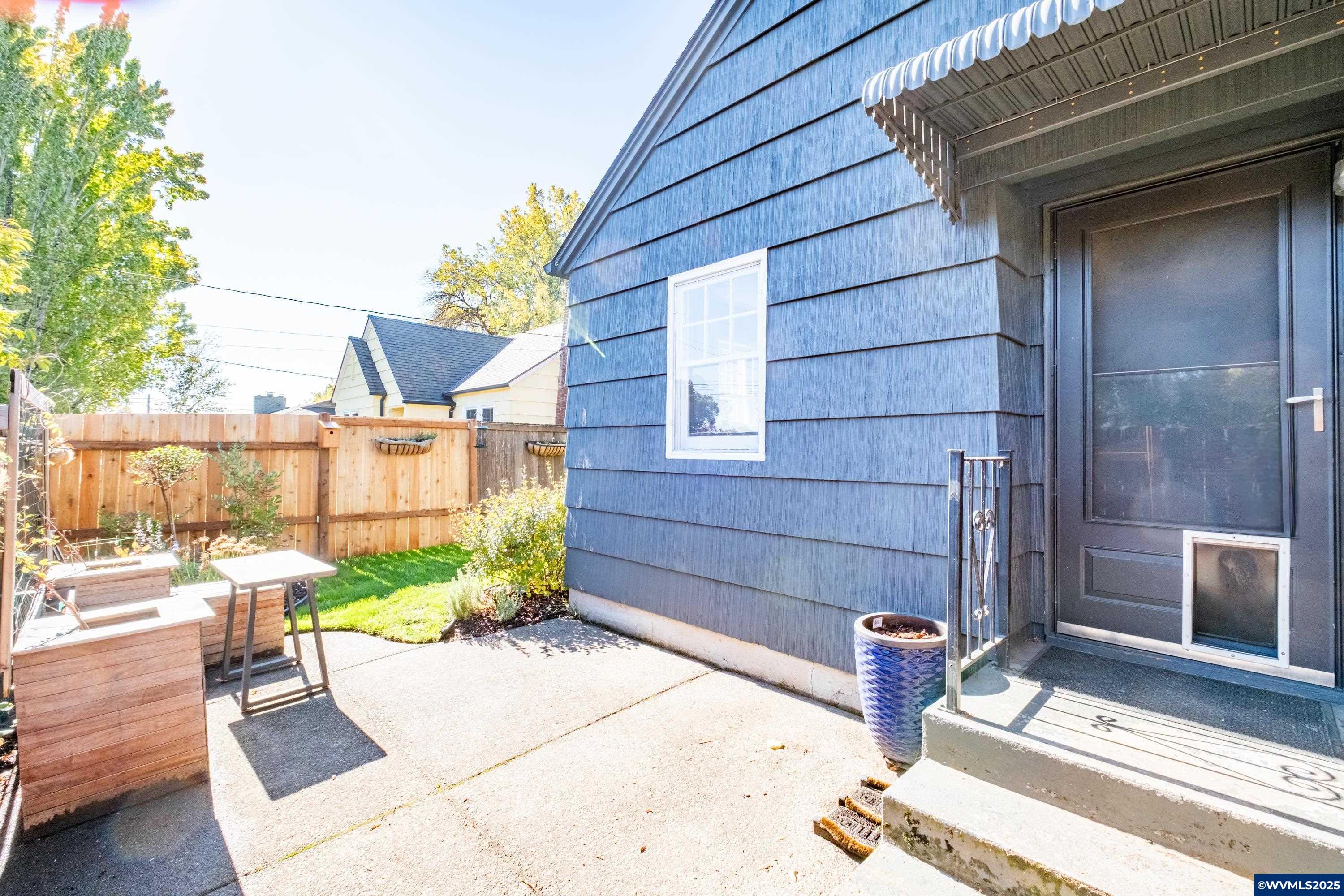 906 Southwest 11th Avenue Albany, OR 97321 - Photo 41 of 49