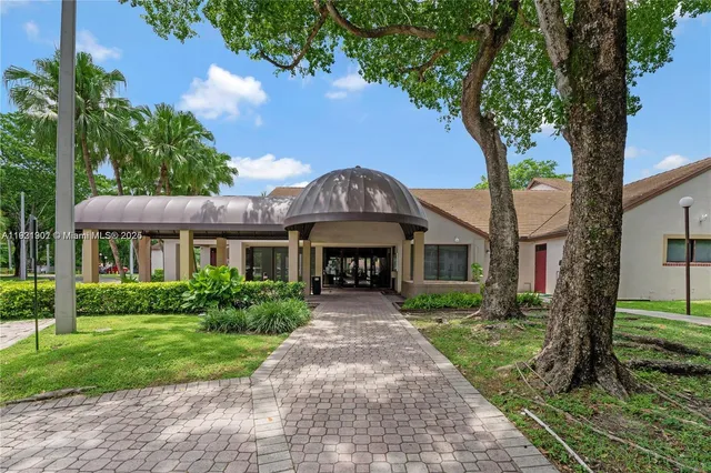 $1,950 | 9446 Southwest 140th Court, Unit 9446, Miami, FL 33186