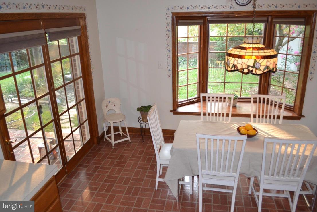 1914 Robinwood Road Baltimore, MD 21222 - Photo 8 of 26 Interior (General)