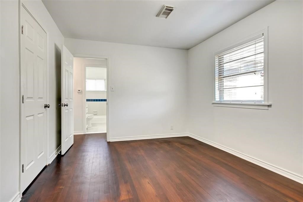 1316 Zora Street Houston, TX 77055 - Photo 11 of 24