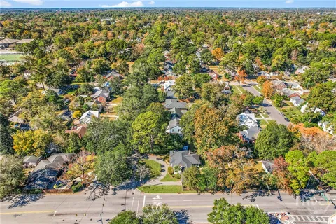 $525,000 | 712 Columbus Drive, Savannah, GA 31405