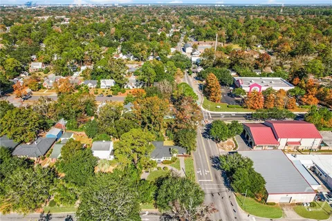 $525,000 | 712 Columbus Drive, Savannah, GA 31405