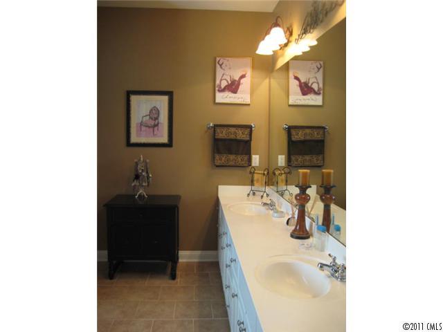 915 Cara Court Fort Mill, SC 29708 - Photo 11 of 16