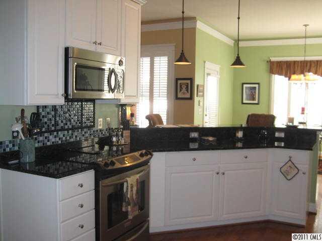 915 Cara Court Fort Mill, SC 29708 - Photo 3 of 16