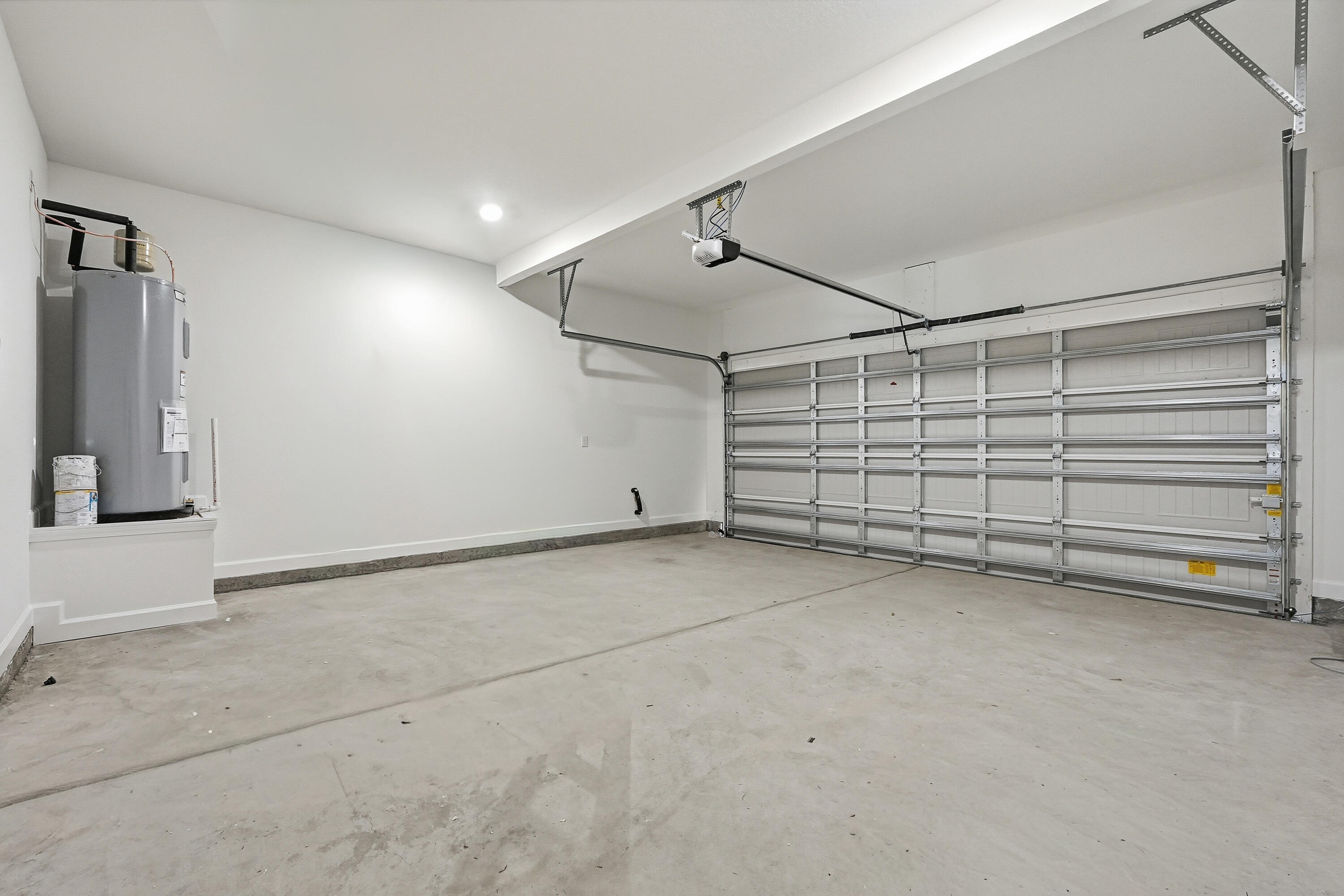 6108 Mildred's Way Crestview, FL 32539 - Photo 21 of 27 a view of a garage