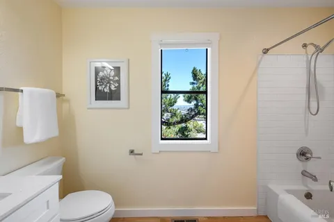 $719,000 | 204 Water Street, Point Richmond, CA 94801