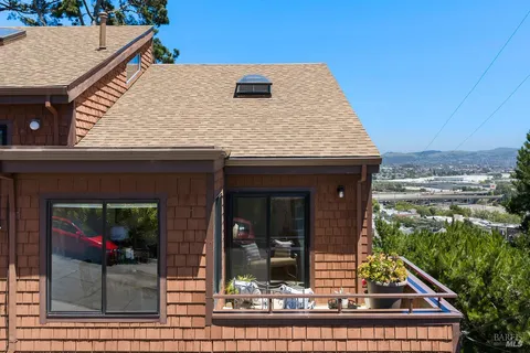 $719,000 | 204 Water Street, Point Richmond, CA 94801