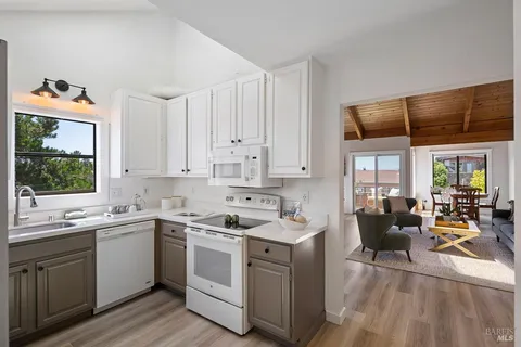 $719,000 | 204 Water Street, Point Richmond, CA 94801