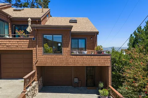 $719,000 | 204 Water Street, Point Richmond, CA 94801