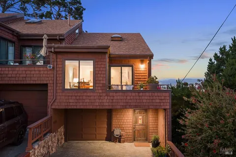$719,000 | 204 Water Street, Point Richmond, CA 94801