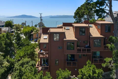 $719,000 | 204 Water Street, Point Richmond, CA 94801