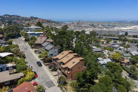 $719,000 | 204 Water Street, Point Richmond, CA 94801