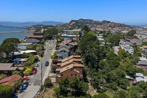 $719,000 | 204 Water Street, Point Richmond, CA 94801