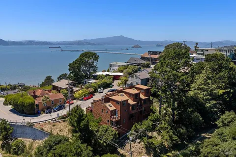 $719,000 | 204 Water Street, Point Richmond, CA 94801