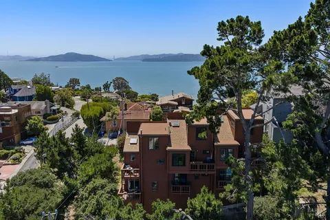 $719,000 | 204 Water Street, Point Richmond, CA 94801