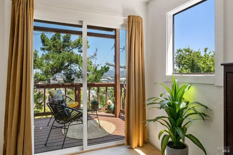 $719,000 | 204 Water Street, Point Richmond, CA 94801