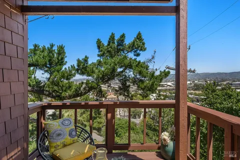 $719,000 | 204 Water Street, Point Richmond, CA 94801