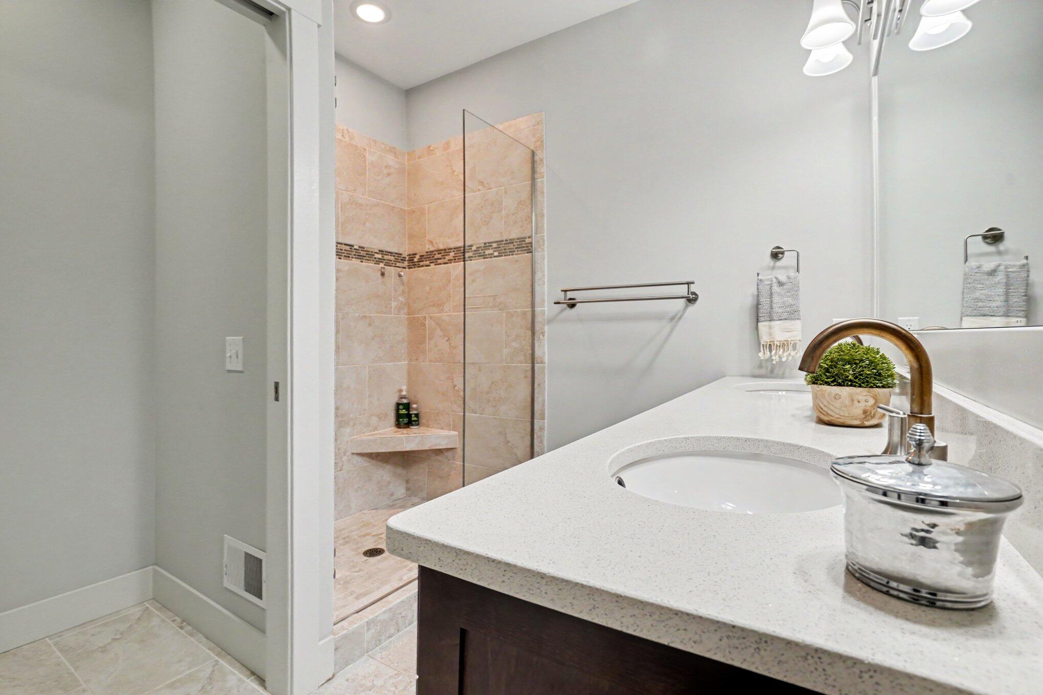4001 Fox Woods Road St. Joseph, MI 49085 - Photo 18 of 42 021_file_8052