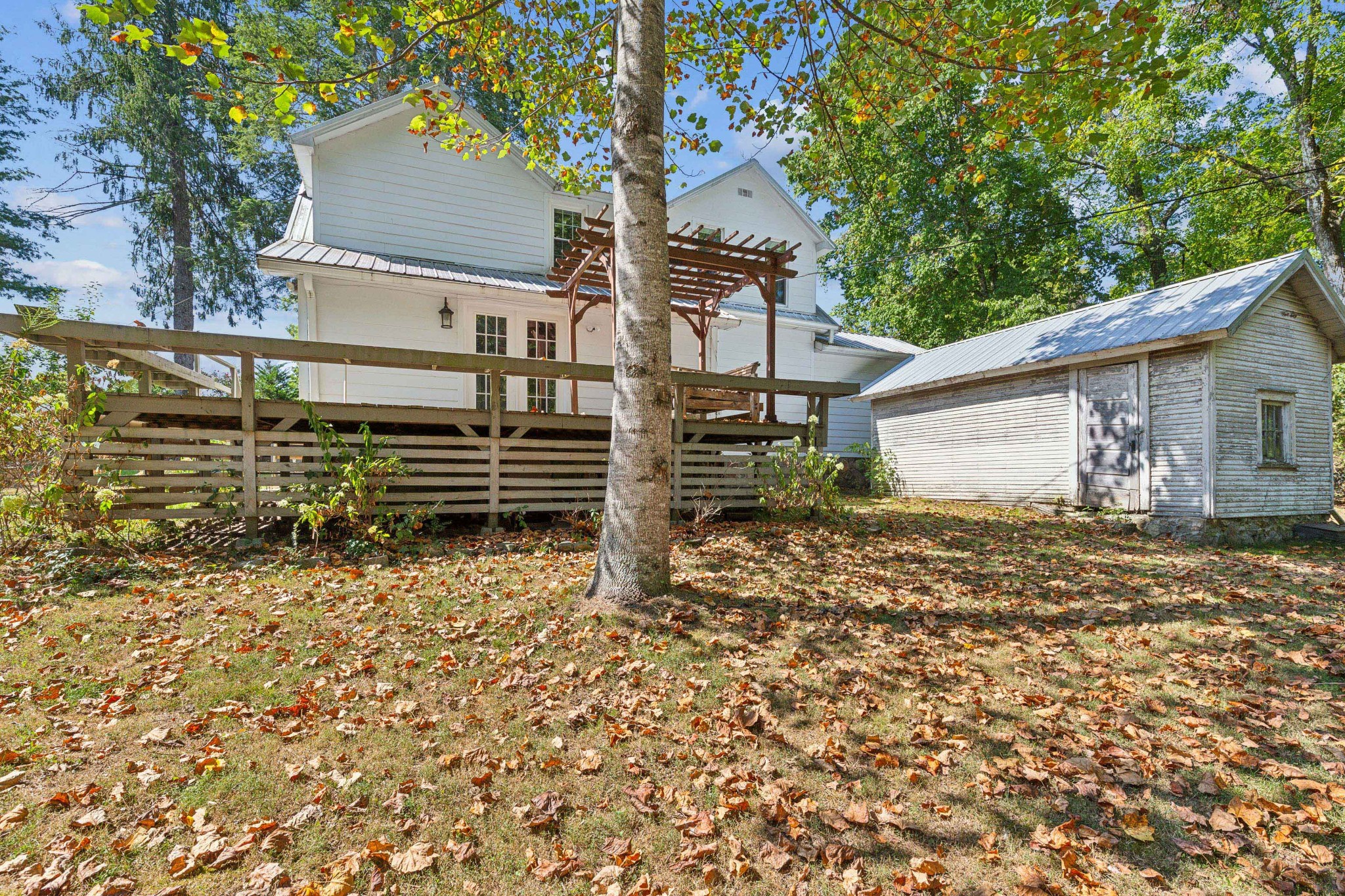 831 3rd Street Tracy City, TN 37387 - Photo 22 of 25 front view of a house with a yard