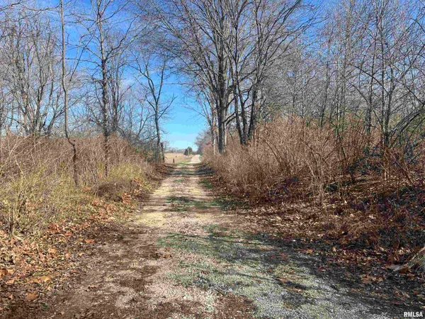 $272,844 | Rr East Toot Pl Lane, Lewistown, IL 61542