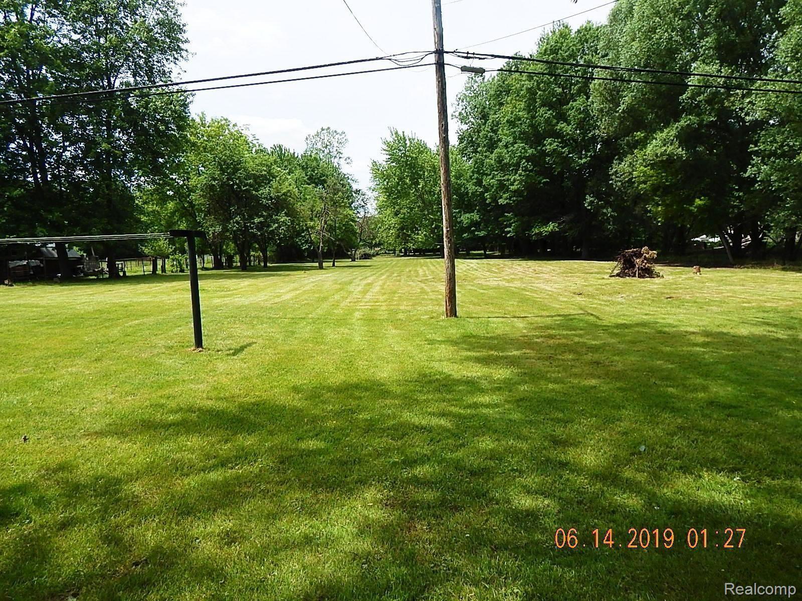 19222 Sylvia Road Romulus, MI 48174 - Photo 33 of 45 yard3.JPG