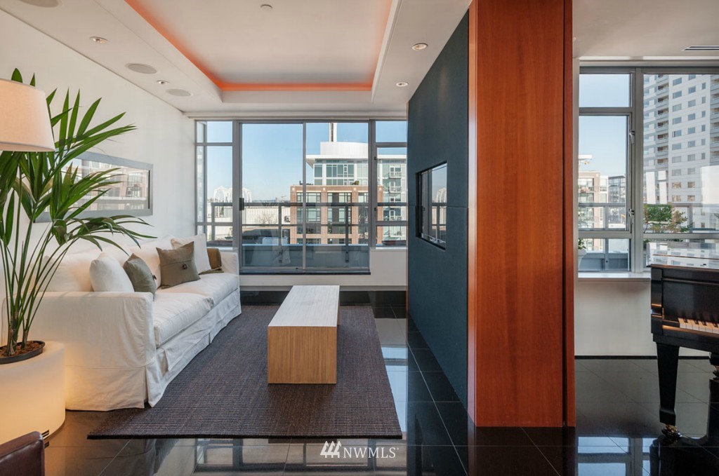 2929 1st Avenue, Unit PH7 Seattle, WA 98121 - Photo 12 of 23