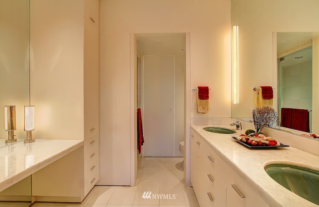 2929 1st Avenue, Unit PH7 Seattle, WA 98121 - Photo 16 of 23