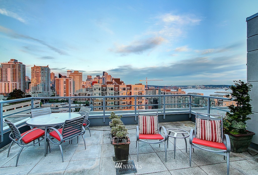 2929 1st Avenue, Unit PH7 Seattle, WA 98121 - Photo 22 of 23