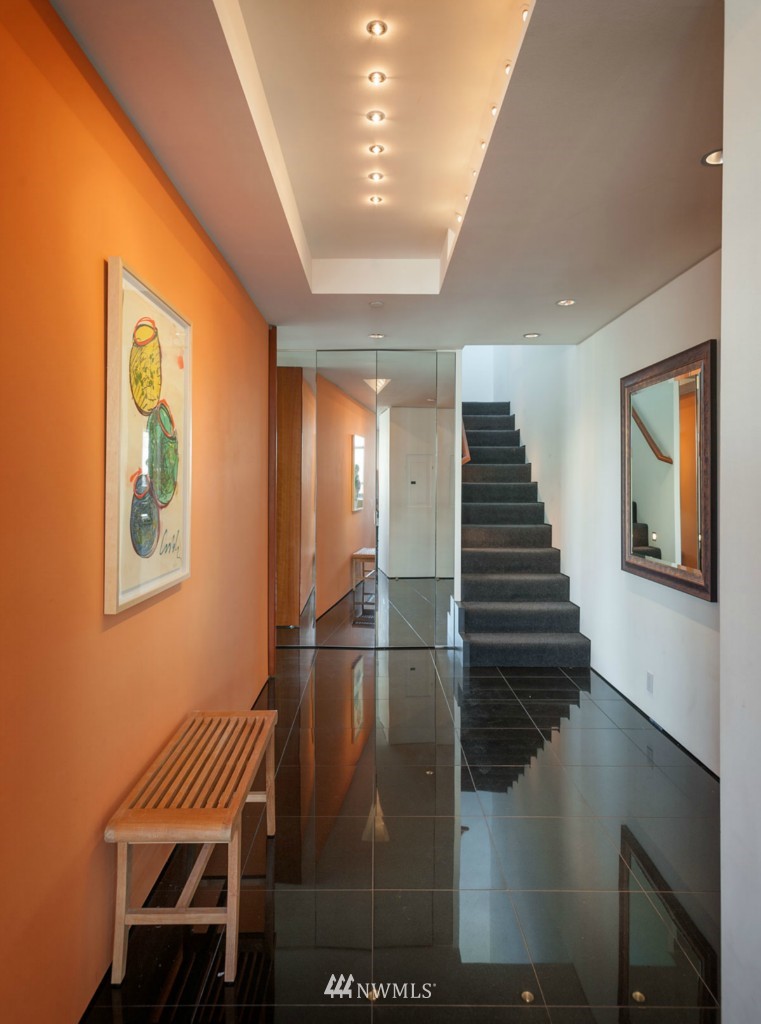 2929 1st Avenue, Unit PH7 Seattle, WA 98121 - Photo 4 of 23