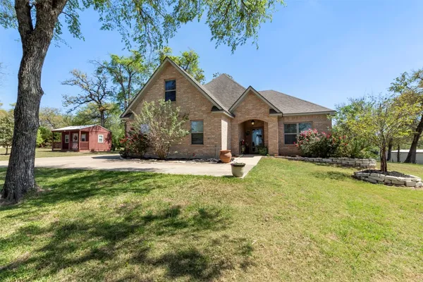 $575,000 | 638 Oak Tree Lane, Franklin, TX 77856