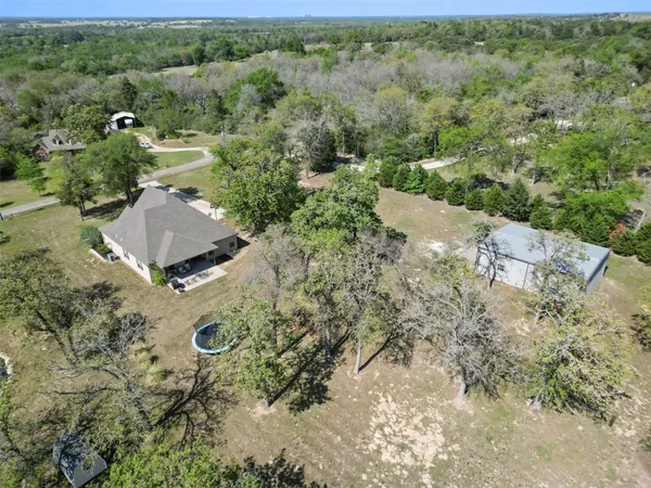 $575,000 | 638 Oak Tree Lane, Franklin, TX 77856