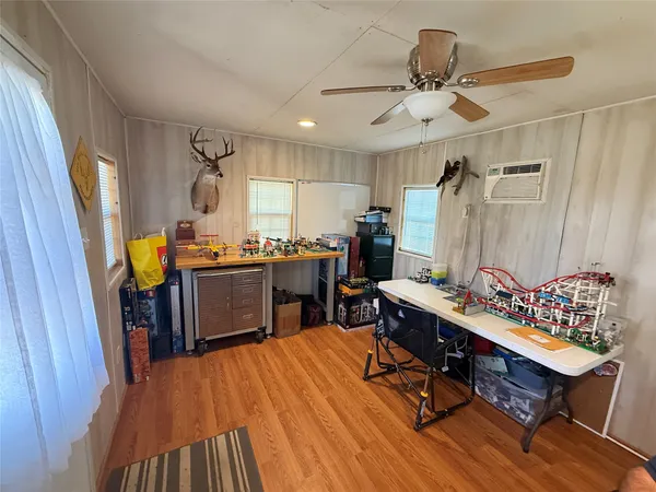$575,000 | 638 Oak Tree Lane, Franklin, TX 77856