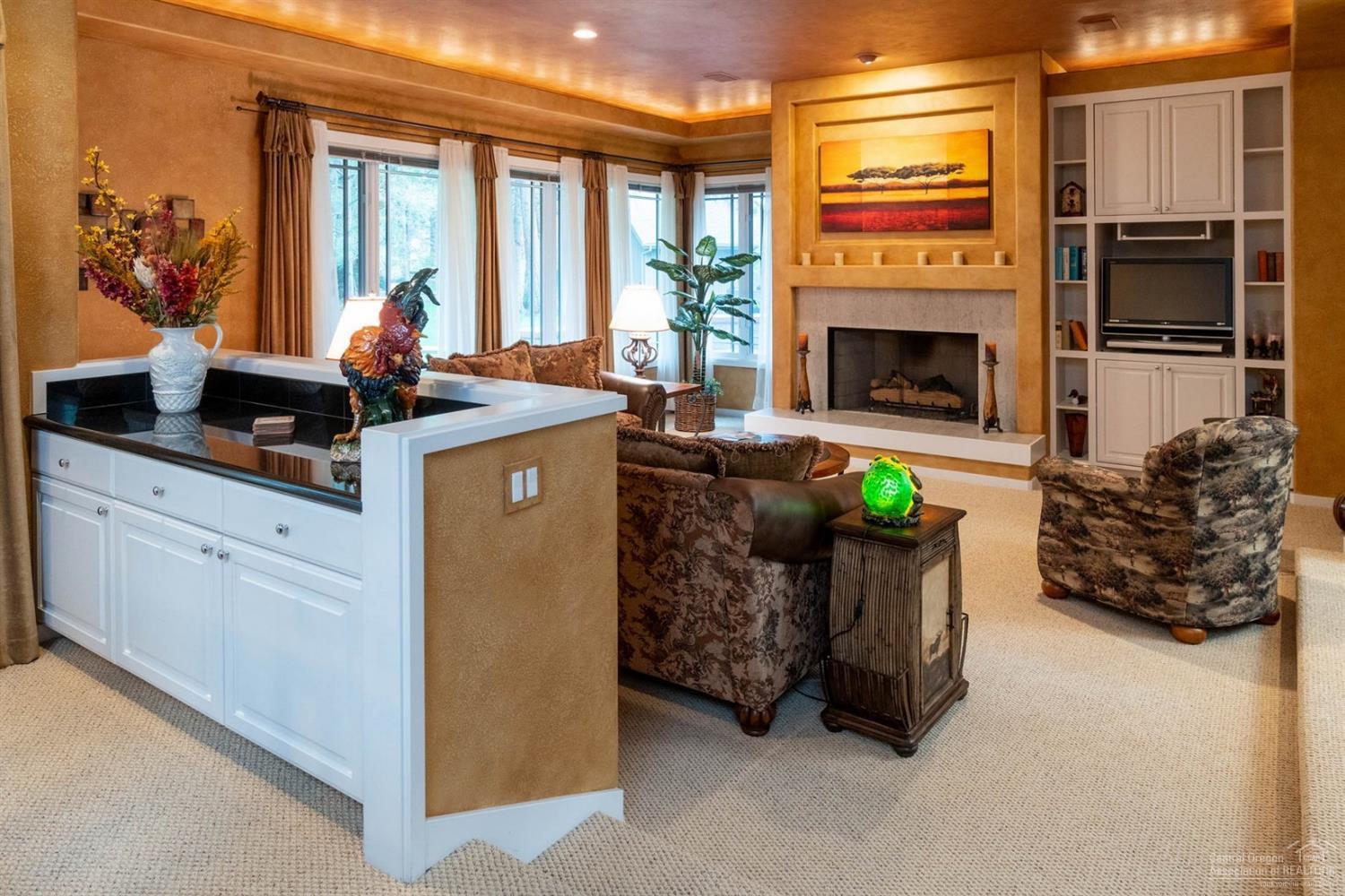 20402 Christmas Ridge Bend, OR 97702 - Photo 8 of 25 Additional Photo