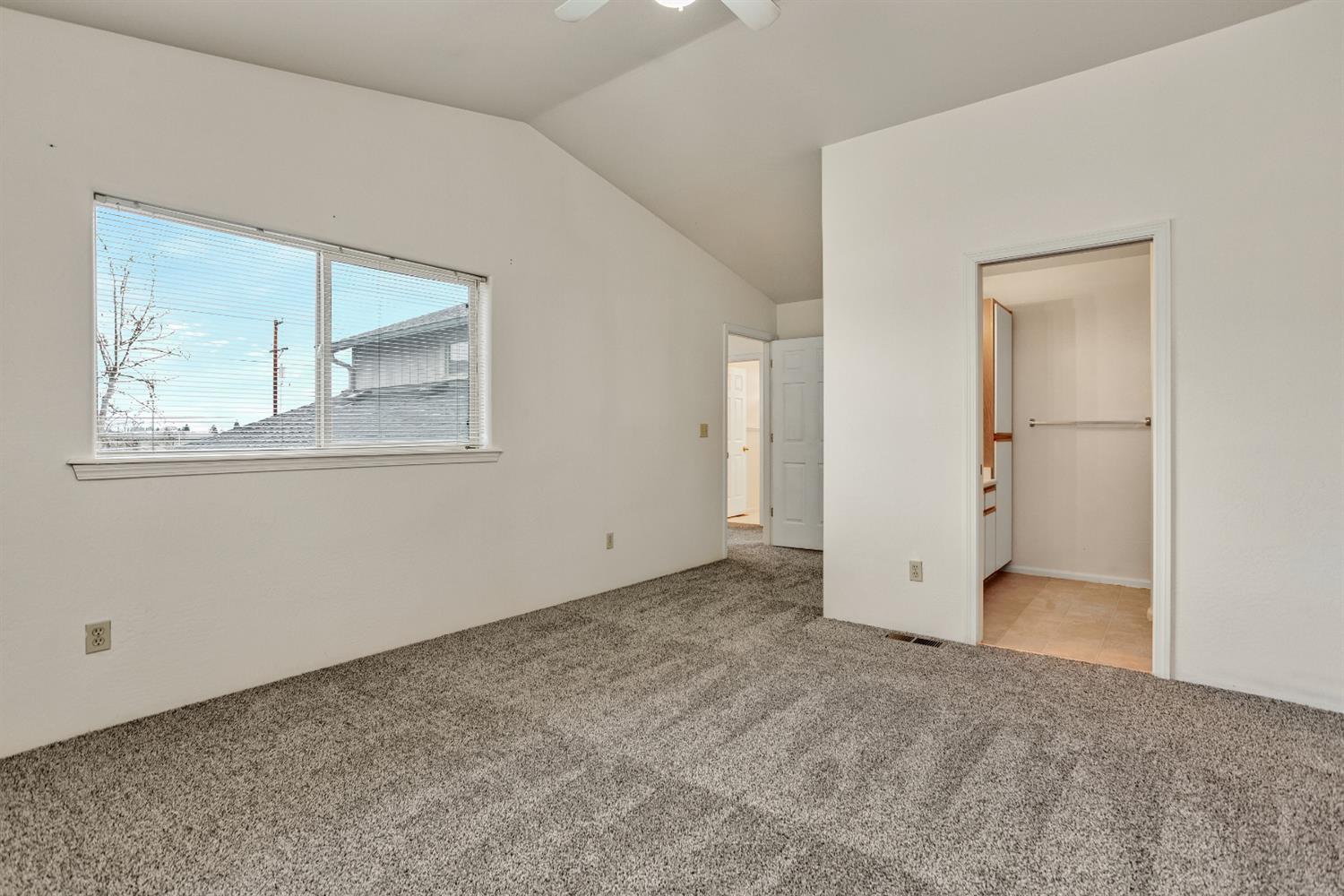 1902 Springbrook Road Medford, OR 97504 - Photo 25 of 27 This photo is of interior of 3 bedroom/2