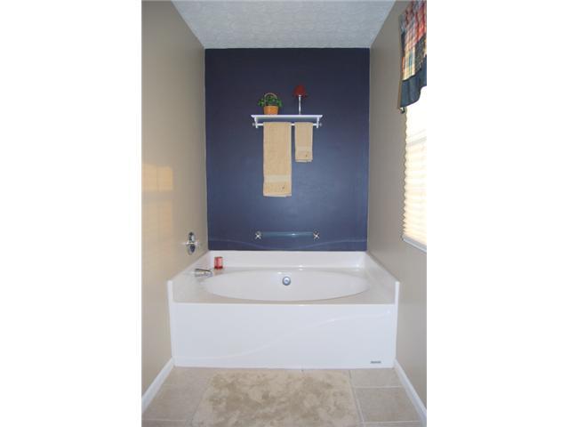 2492 Linbaugh Road Grove City, OH 43123 - Photo 17 of 23 Gallery Image 17