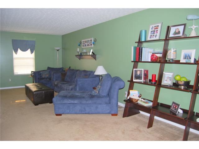 2492 Linbaugh Road Grove City, OH 43123 - Photo 5 of 23 Gallery Image 5