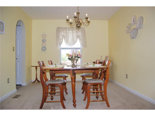 2492 Linbaugh Road Grove City, OH 43123 - Photo 9 of 23 Gallery Image 9