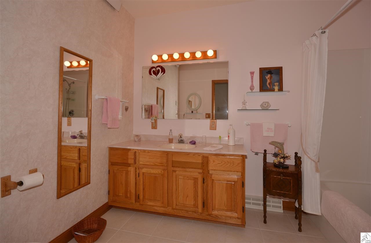 3397 West Tischer Road Duluth, MN 55803 - Photo 8 of 15