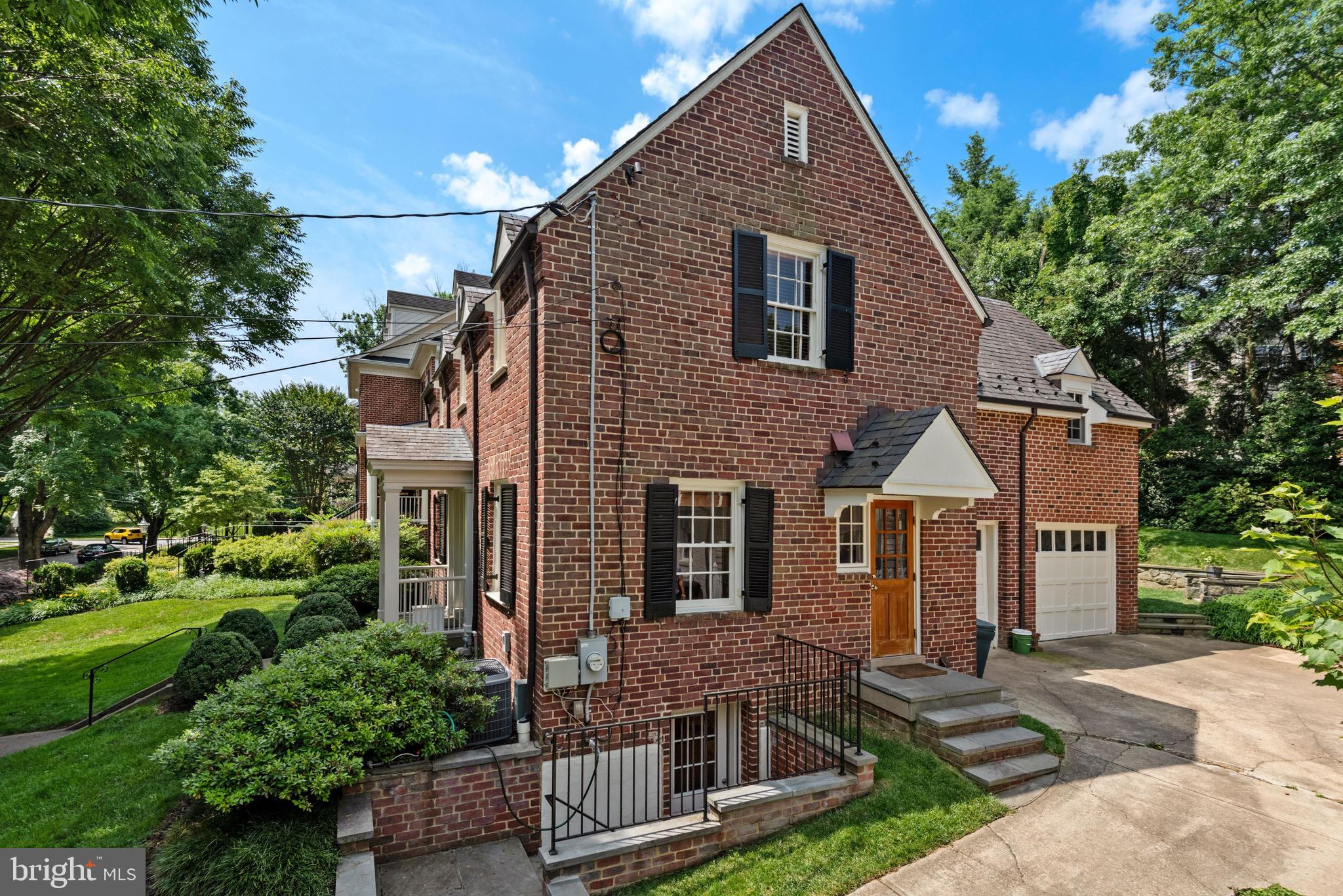 7506 Glendale Road Chevy Chase, MD 20815 - Photo 4 of 35