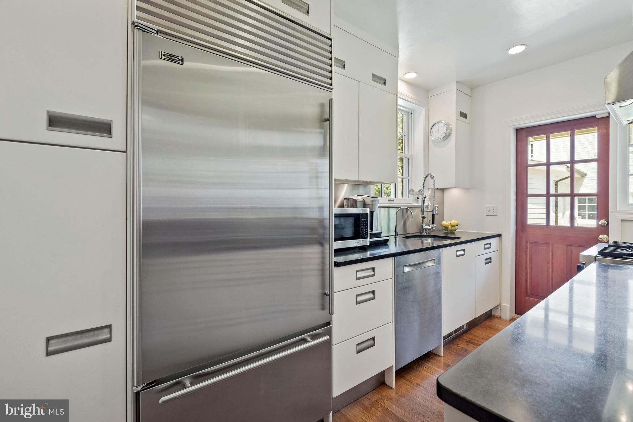 7506 Glendale Road Chevy Chase, MD 20815 - Photo 10 of 35
