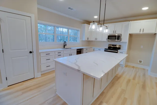 $680,000 | 1021 South Pointe Court, Tignall, GA 30668