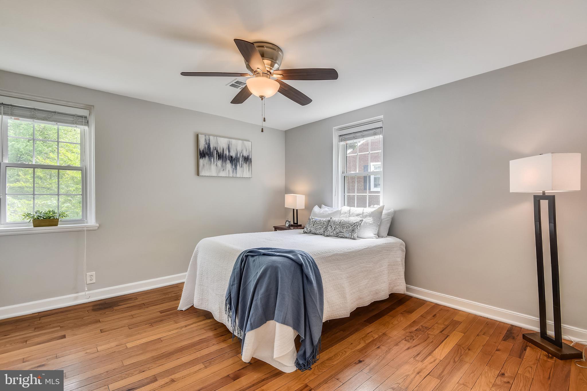 4847 27th Road South Arlington, VA 22206 - Photo 12 of 36 Spacious primary bedroom w/large closet!