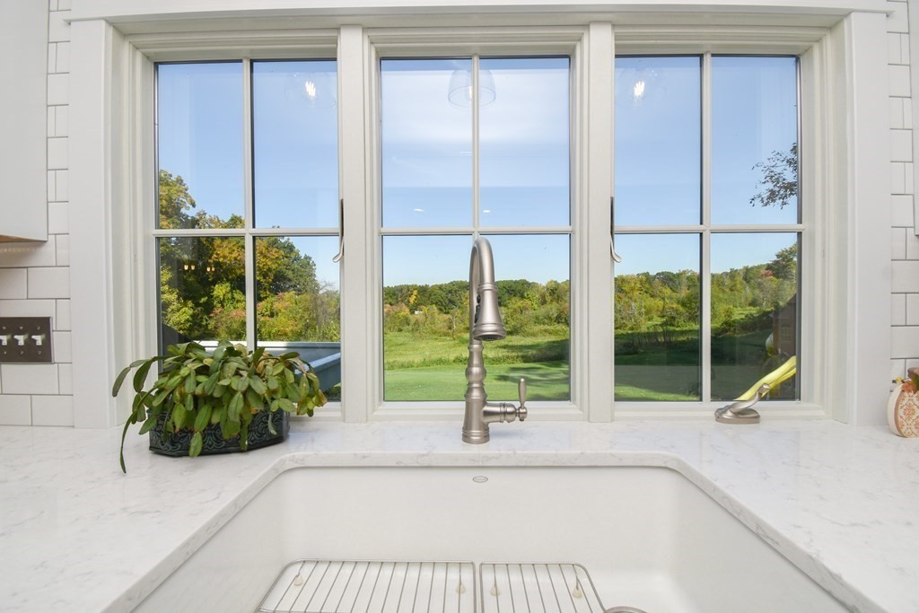 76 Burleigh Road Wilbraham, MA 01095 - Photo 12 of 42 Gallery Image 12