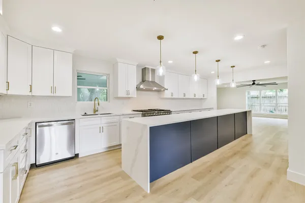 $749,900 | 18610 Martinique Drive, Houston, TX 77058