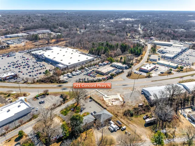 $899,999 | 921 Concord Parkway North, Concord, NC 28027