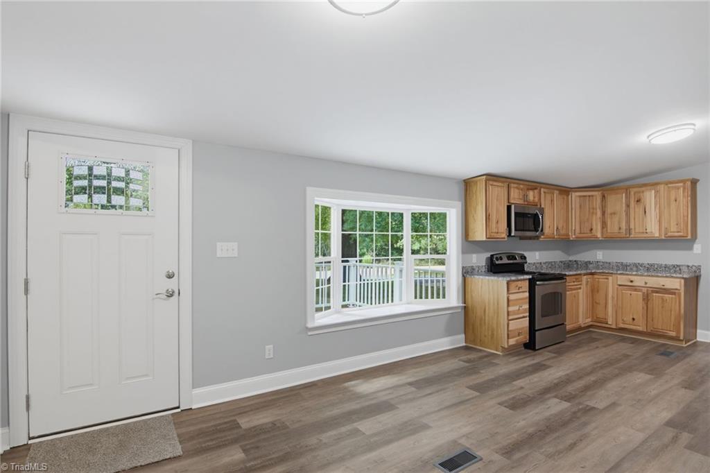 1059 Whitts Road Madison, NC 27025 - Photo 6 of 30
